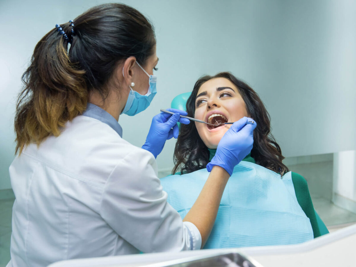 Understanding the Role of an Emergency Dentist